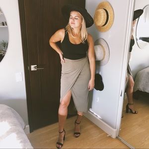 Grey/Green Asymmetrical Skirt. Size Petite.